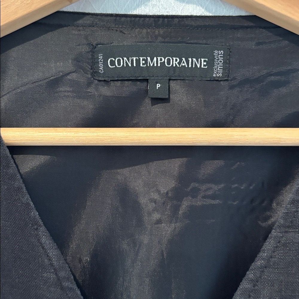 Black Linen Zip-Up Sleeveless Dress - Picture 3 of 7